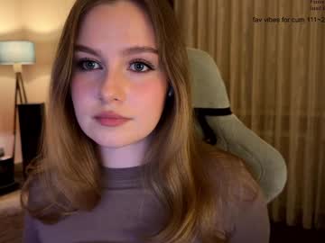 Foto porno ksenomi se dezbraca la web pe Chaturbate pe KUR.ro