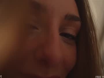 Foto porno ksensual ne arata tot la camera pe KUR.ro