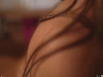 Foto porno ksensual ne arata tot la camera pe KUR.ro