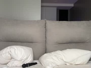 Foto porno l_0l ne arata tot la camera pe KUR.ro