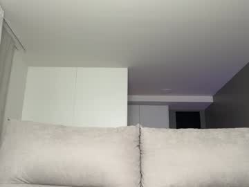 Foto porno l_0l ne arata tot la camera pe KUR.ro