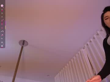 Foto porno lau__1 descoperita pe video chat pe KUR.ro