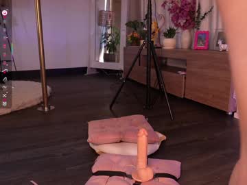 Foto porno lau__1 descoperita pe video chat pe KUR.ro