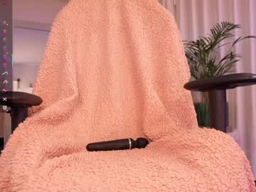 Foto porno lau__1 descoperita pe video chat pe KUR.ro