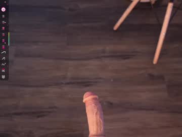 Foto porno lau__1 se dezbraca la web pe Chaturbate pe KUR.ro