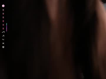 Foto porno lau__1 se dezbraca la web pe Chaturbate pe KUR.ro