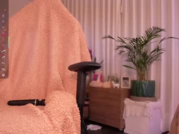 Foto porno lau__1 descoperita pe video chat pe KUR.ro