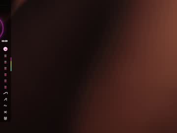 Foto porno lau__1 se dezbraca la web pe Chaturbate pe KUR.ro