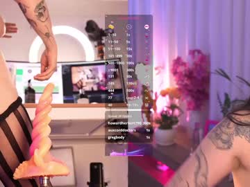 Foto porno lau__1 se dezbraca la web pe Chaturbate pe KUR.ro