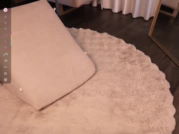 Foto porno lau__1 se dezbraca la web pe Chaturbate pe KUR.ro