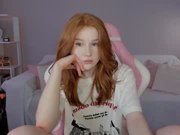 Foto porno leahsthetics se dezbraca la web pe Chaturbate pe KUR.ro