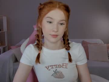 Foto porno leahsthetics se dezbraca la web pe Chaturbate pe KUR.ro