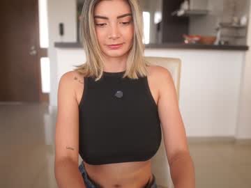 Foto porno Fantezii cu Kamila5555555 pe BongaCams pe KUR.ro