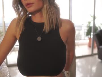 Foto erotica #1740076 pe KUR.ro