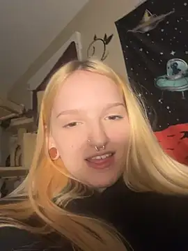 Foto porno lexuslover687 ne arata tot la camera pe KUR.ro