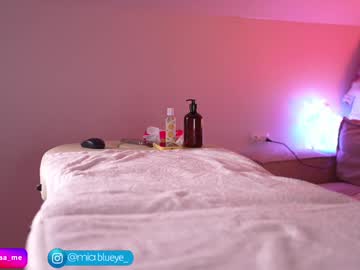 Foto porno Ce sexy este lil_eva pe KUR.ro