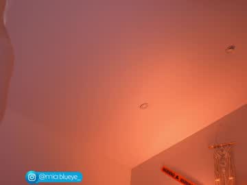 Foto erotica #1303379 pe KUR.ro