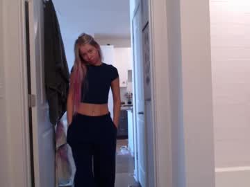 Foto porno Sex online cu lilyyymonroee pe KUR.ro