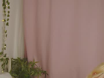 Foto porno Ce sexy este little_anitta pe KUR.ro