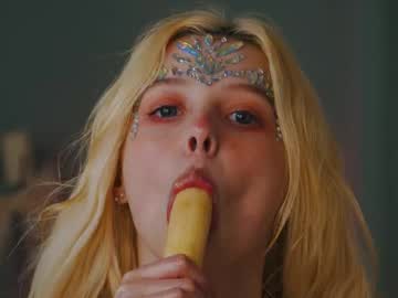Foto porno Ce sexy este little_anitta pe KUR.ro