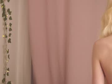 Foto porno Ce sexy este little_anitta pe KUR.ro