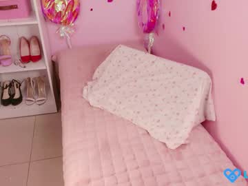 Foto porno Nebunii pe chat marca little_effy18_ pe KUR.ro