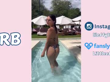 Foto porno Sex online cu little_effy18_ pe KUR.ro