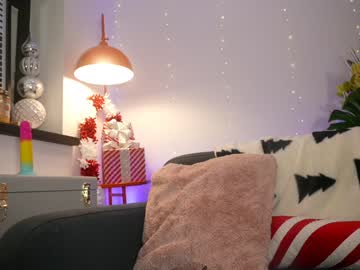 Foto porno littlee33 descoperita pe video chat pe KUR.ro