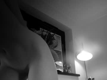 Foto porno littlee33 descoperita pe video chat pe KUR.ro