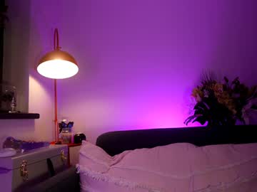 Foto porno littlee33 descoperita pe video chat pe KUR.ro