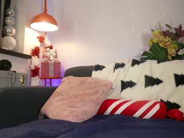 Foto porno littlee33 descoperita pe video chat pe KUR.ro