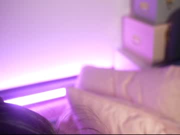 Foto porno littlee33 descoperita pe video chat pe KUR.ro