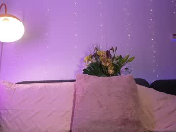 Foto porno littlee33 descoperita pe video chat pe KUR.ro