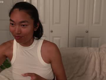 Foto porno littlemiss_kira se dezbraca la web pe Chaturbate pe KUR.ro