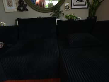 Foto porno Nebunii pe chat marca livanddrew pe KUR.ro