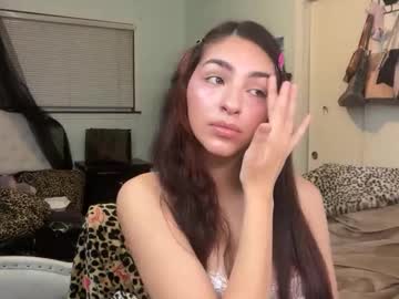 Foto porno livhart ne arata tot la camera pe KUR.ro