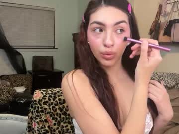 Foto porno livhart ne arata tot la camera pe KUR.ro