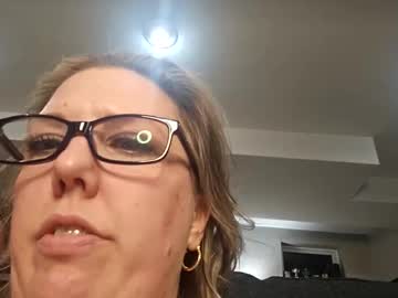 Foto porno livingthedream3207 se dezbraca la web pe Chaturbate pe KUR.ro