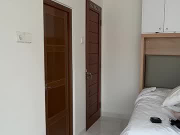 Foto erotica #1311993 pe KUR.ro