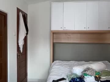 Foto porno Nebunii pe chat marca livslifee pe KUR.ro