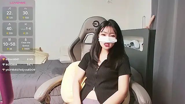 Foto porno lovelysooni vrea sex pe StripChat pe KUR.ro