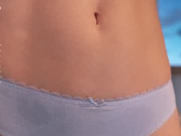 Foto porno lucie_beltran descoperita pe video chat pe KUR.ro