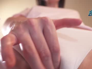 Foto porno lucie_beltran descoperita pe video chat pe KUR.ro