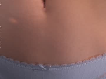 Foto porno lucie_beltran descoperita pe video chat pe KUR.ro