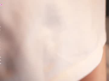 Foto porno lucie_beltran descoperita pe video chat pe KUR.ro