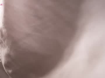 Foto porno lucie_beltran descoperita pe video chat pe KUR.ro