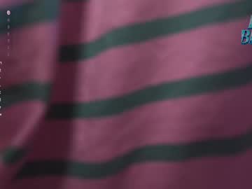 Foto porno lucie_beltran descoperita pe video chat pe KUR.ro