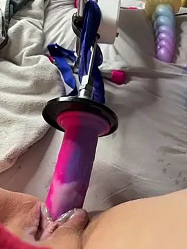 Foto porno Nebunii pe chat marca luisa1 pe KUR.ro