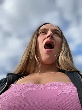 Foto porno Ce sexy este lunagirl13 pe KUR.ro