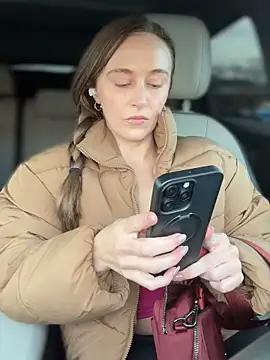 Foto porno lunagirl13 vrea sex pe StripChat pe KUR.ro